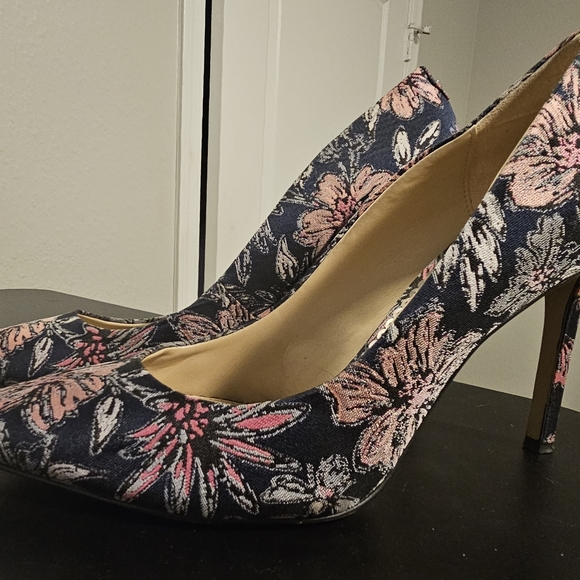 Hazel Pointed Toe Pump (Women)Sam Edelman 9.5 - Picture 3 of 8